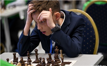Фоторепортаж: как на КЭФ дети в шахматы играли