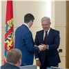 Александр Усс получил удостоверение кандидата в губернаторы Красноярского края