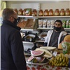 Продавцов павильонов в Октябрьском районе Красноярска отчитали за несоблюдение антиковидных мер