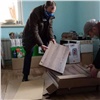 В рамках работы волонтерского центра «Единой России» Виктор Зубарев передал красноярскому «Дому матери» кухонный гарнитур