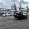 Пьяный водитель устроил массовую аварию на правобережье Красноярска и перевернулся 