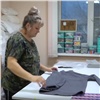 Жительницы Красноярского края объединились в группу и шьют одежду для мобилизованных (видео)