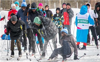 «В Сибири этот спорт любят все!»: лучшие фото лыжного забега в Красноярске