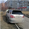 В Красноярске с начала года любителей парковаться на газонах оштрафовали на 7,5 млн рублей