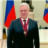 Экс-губернатор Красноярского края получил орден «За заслуги перед Отечеством»