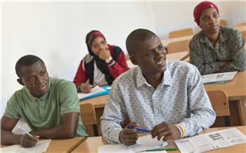 «К нам приехали очень мотивированные ребята»: как РУСАЛ помогает студентам из Гвинеи учиться в Красноярском медуниверситете