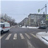 В Красноярске водитель «Рено» врезался в машину скорой помощи с пациентом