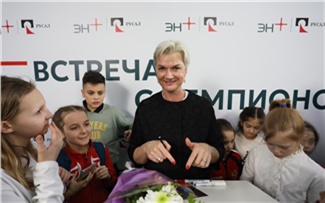 «Нашим детям нужны кумиры»: в Красноярске побывала олимпийская чемпионка Светлана Хоркина