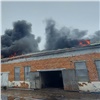 В Назаровском районе загорелся гараж крупного сельхозпредприятия (видео)