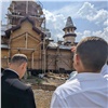 «Впечатления божественные!»: Сергей Еремин сходил в строящийся храм на красноярской Стрелке (видео)