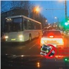 «Думал о безопасности пассажиров»: в Красноярске водитель автобуса № 5 грубо нарушил ПДД (видео)