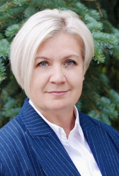 Заместитель главы Красноярска — руководитель департамента  социального развития Юрьева Евгения Геннадьевна