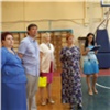 Депутаты красноярского городского Совета проверили школьные спортзалы и площадки