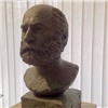 Знаменитый московский портретист подарил скульптуру Красноярску