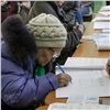Известная путешественница баба Лена проголосовала в Красноярске на выборах президента