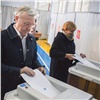 Александр Усс проголосовал на выборах президента 