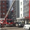 В Красноярске снова горела многоэтажка с вентилируемым фасадом (видео)