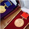 Спасатель и пилоты из Красноярска получили медали ордена «За заслуги перед Отечеством» II степени