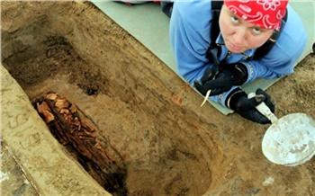 «Сидишь в могиле и зубы стучат от холода»: как я работала археологом в Енисейске и сколько за это получала