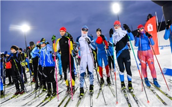 «В спорте мелочей не бывает!»: фоторепортаж с традиционного дня спорта «На лыжи!» в Красноярске