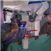 Красноярские врачи получили роботизированные хирургические микроскопы для операций на мозге и сердце