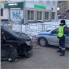 В Красноярске водитель скончался за рулем во время движения (видео)