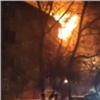 В Октябрьском районе Красноярска выгорело две квартиры в общежитии. Спасено 11 человек (видео)