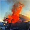 Сотрудники красноярской колонии помогли потушить горящий дом в селе Арейское 
