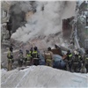 Подъезд пятиэтажного дома рухнул в Новосибирске из-за взрыва газа (видео)