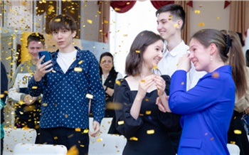 «Теперь точно знаю, что хочу!»: фоторепортаж с выпускного учеников «Полюс-класса» в Красноярске