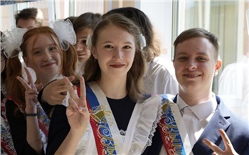 «Прощай, любимая школа!»: как в Красноярске и крае прошли последние звонки
