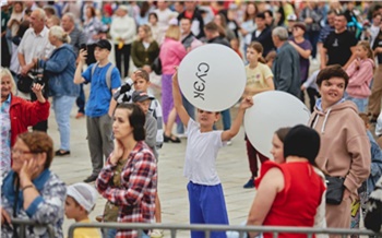 «Растем и развиваемся с разрезом!»: как в Красноярском крае отпраздновали День Шахтера
