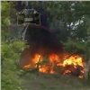 Автомобиль загорелся в центре Красноярска (видео)