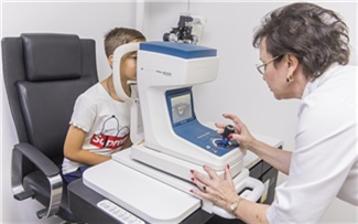 «Важно не проморгать симптомы»: красноярский врач-офтальмолог о том, как сохранить детям зрение