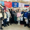 Алексей Додатко поздравил волонтеров в краевом партийном центре сбора гуманитарной помощи