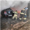 В Козульке загорелся школьный гараж с машинами (видео)