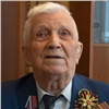 Последний оставшийся в живых в Дивногорске ветеран ВОВ отмечает 99-летие (видео)