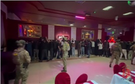 В Красноярске 7 мигрантов-нарушителей депортируют после рейда в кафе в Октябрьском районе (видео)