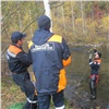 Красноярским спасателям пришлось переправлять через ледяную реку заблудившихся туристов 