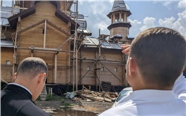 «Впечатления божественные!»: Сергей Еремин сходил в строящийся храм на красноярской Стрелке (видео)
