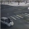 В Красноярске 22-летний водитель без прав сбил подростка на переходе (видео)
