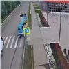 В Кодинске грузовик сбил старушку на пешеходном переходе (видео)