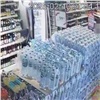 В Красноярске 21-летний парень с полными мефедрона карманами пытался обворовать магазин (видео)