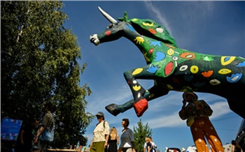 «Искусство творится здесь и сейчас»: чем запомнился первый «ПОЗДЕЕВ ФЕСТ» в Красноярске