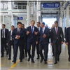 Первый замглавы правительства РФ проверил работу крупных производств Красноярского края