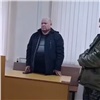 В Ермаковском районе пьяный мужчина напал на полицейского в кафе (видео)
