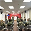 В Красноярске ветеран СВО наградил лучших курсантов военно-патриотического центра