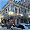 Здание барного дворика в центре Красноярска снова продают по сниженной цене