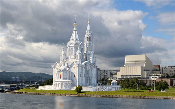 «В принципе, можем начинать»: как в Красноярске уже 10 лет пытаются построить храм на Стрелке