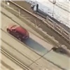 В Красноярске автомобилист сбил велосипедиста и скрылся с места ДТП (видео)